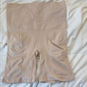 Marilyn Monroe Intimates in Cream 2X